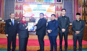 Bupati Kasmarni Sampaikan LKPJ 2024 kepada DPRD Kabupaten Bengkalis