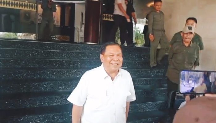 KPK Sisir Ruang Kerja hingga Mobil Dinas SF Hariyanto, Plt Gubri Sebut ‘Ada data yang Diminta’