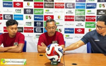 Performa Menurun, Erlangga Setyo Terpinggirkan, Darmawan Jadi Andalan Baru di Bawah Mistar PSPS Pekanbaru