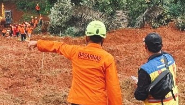 Tragedi Longsor Majenang: 8 Korban Ditemukan Meninggal, Pencarian 12 Korban Berlanjut
