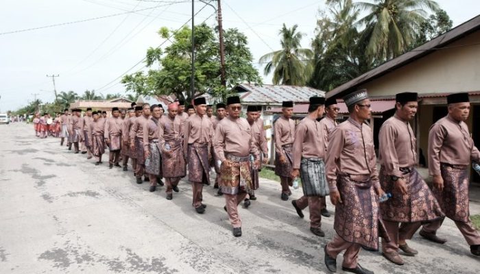 Ikut Serta Pawai Taaruf MTQ ke-20 Tingkat Kecamatan Siak Kecil, Mulyono : Ini Wujud Syiar Islam