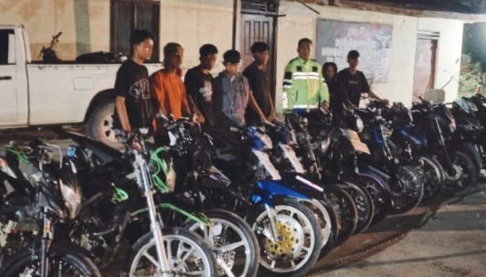Resahkan Warga, Polisi Gerebek Trek Balap Liar Depan SMKN 1 Air Molek