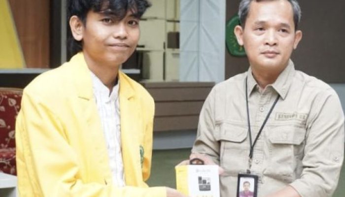 Delapan Mahasiswa Disabilitas Unilak Terima Alat Bantu Dengar
