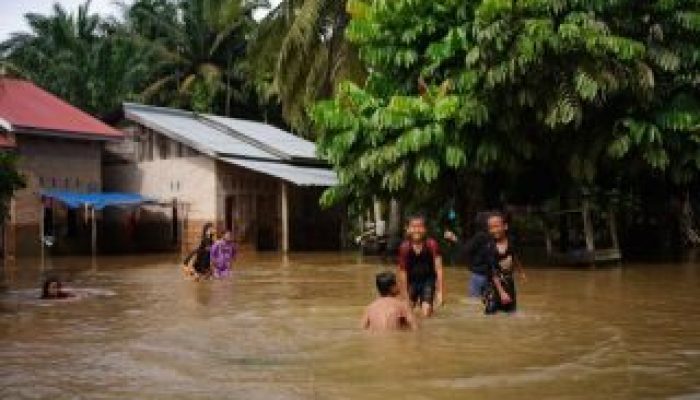 Curah Hujan Tinggi Intai Pekanbaru, Pemerintah Kencangkan Strategi Penanggulangan