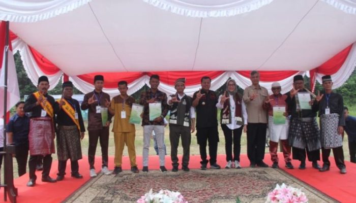 4.237 Hektare Hutan Resmi Dikelola Rakyat Kuansing: Ekonomi Naik, Hutan Terjaga