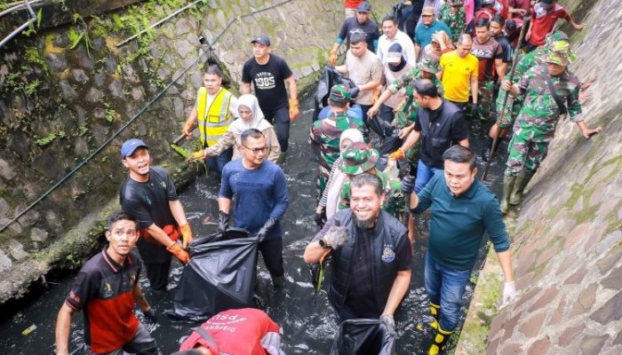 Pekanbaru Waspada Genangan, Warga Diminta Aktif Cegah Sampah ke Drainase