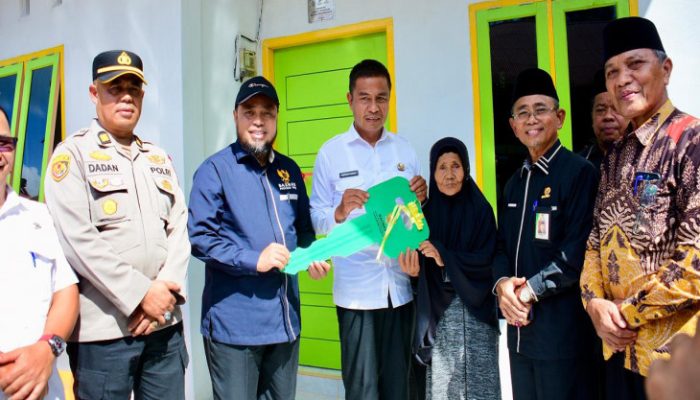 Baznas Bangun dan Rehab 24 Rumah Warga Kurang Mampu di Kampar