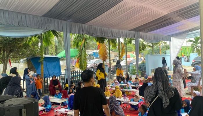 Ulang Tahun ke-25 Desa Karya Indah, Mahasiswa FKIP UNRI Turun Bantu Pembangunan Berbasis Masyarakat