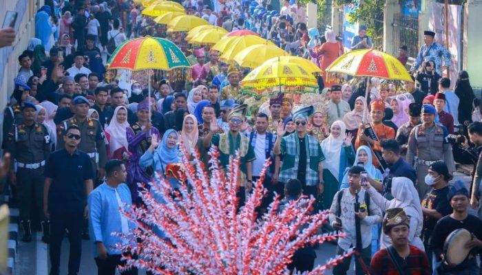 71 Pasangan Resmi Menjadi Suami Istri di Nikah Massal Pemko Pekanbaru