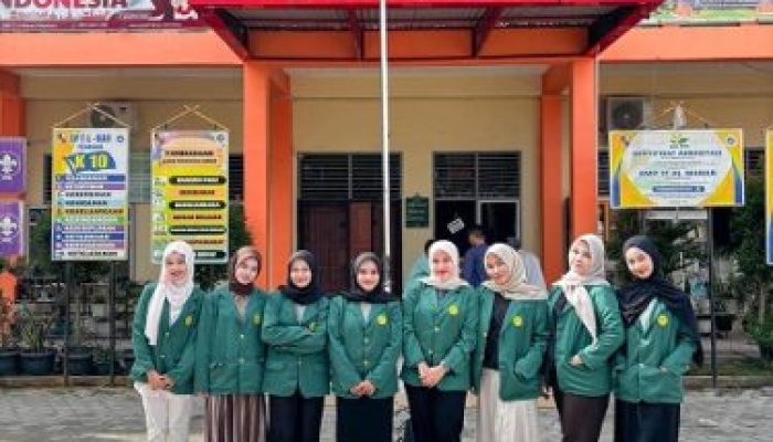 Latih Komunikasi Santun, Mahasiswa Farmasi UMRI Sosialisasi ke SD IT Al-Manar