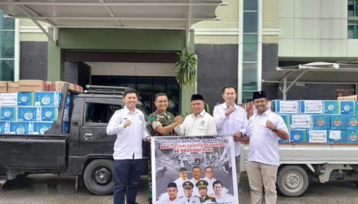 Petani Sawit Riau Salurkan Bantuan, Kodam XIX Siap Kirim ke Wilayah Bencana