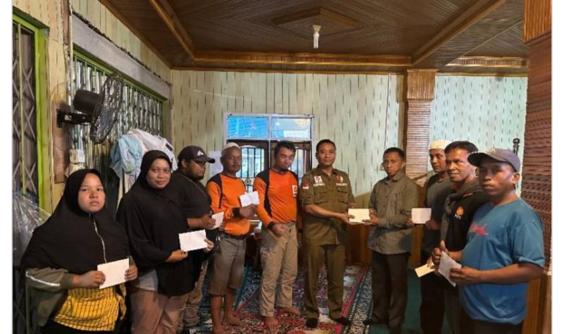 Ketua DPRD dan Wakil Walikota Pekanbaru Turun Langsung ke Lokasi Bencana Sumbar Antarkan Bantuan