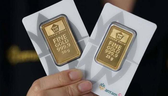 Harga Emas Antam Hari Ini Tak Berubah, Buyback Turun Rp6 Ribu