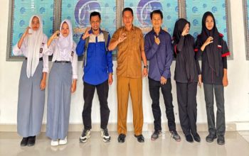 PKL Lima Bulan Rampung, Siswa PPLG SMKN 1 Bangkinang Dilepas Diskominfo Kampar