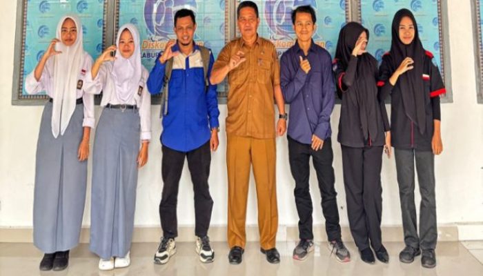 PKL Lima Bulan Rampung, Siswa PPLG SMKN 1 Bangkinang Dilepas Diskominfo Kampar