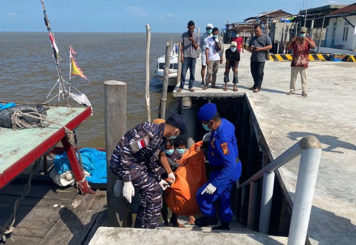Jasad ke-11 Ditemukan di Perairan Panipahan, Kondisi Tubuh Korban Menggenaskan