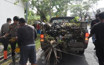 Drainase Dibersihkan, Bengkalis Bergerak Hadapi Cuaca Ekstrem
