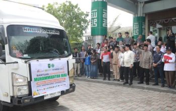 Rp514 Juta Bantuan Kemanusiaan Dilepas UMRI dan Pemprov Riau untuk Aceh, Sumut, dan Sumbar