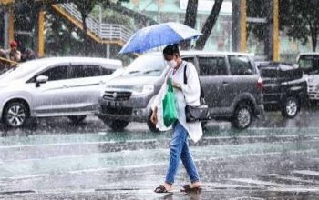 Sabtu Berawan hingga Hujan, BMKG Ingatkan Potensi Petir dan Angin Kencang