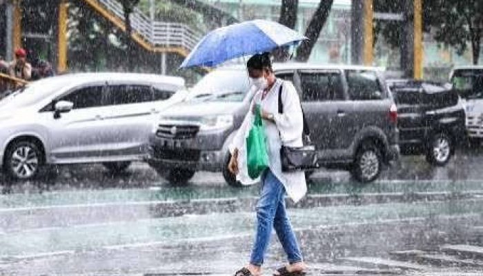 Sabtu Berawan hingga Hujan, BMKG Ingatkan Potensi Petir dan Angin Kencang