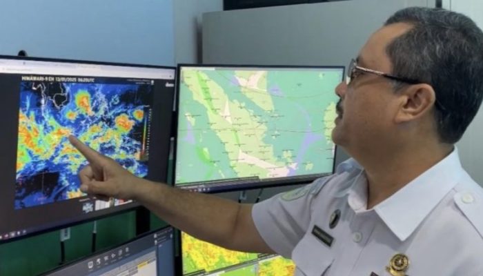 Langit Riau Diselimuti Awan, Potensi Hujan Meluas Hingga Dini Hari