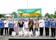 Janji Kepada Warga Ditunaikan, Pemkab Kampar Salurkan Beras Premium