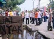 Genangan Ancam Aktivitas Pasar, Pemko Pekanbaru Benahi Drainase Cik Puan Jelang Nataru