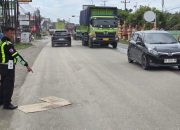 Pengendara Motor Tewas Tertabrak Truk di Garuda Sakti, Sopir Kabur