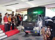 Riau Kirim Bantuan Tahap II ke Sumut dan Aceh, Empat Truk Logistik Diberangkatkan