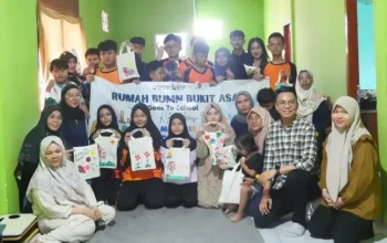 Dari Totebag Polos Jadi Karya Seni, Ekspresi Bebas Siswa SLB Autis