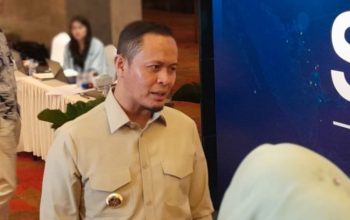 Perwako RT/RW Diprotes, Wali Kota Pekanbaru Pilih Dialog dan Buka Ruang Evaluasi