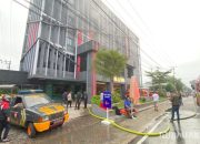 Hotel New Hollywood Terbakar, Belasan Korban Dilarikan ke Rumah Sakit