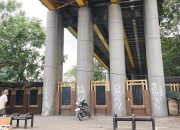 Kabel Fiber Optik Dipindahkan ke Bawah Jembatan Siak I, Jalur Pejalan Kaki Kembali Lega