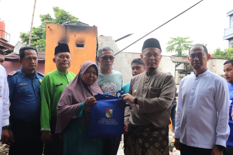 Pemko Pekanbaru Hadir untuk Korban Kebakaran, 323 Jiwa Terbantu