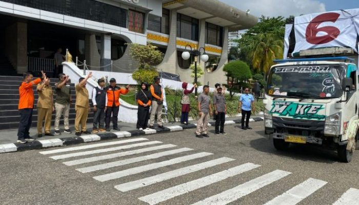 Solidaritas Kemanusiaan: 75 Ton Bantuan dari Riau Dikirim ke Aceh