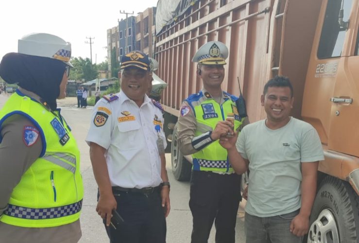 Truk Barang Dilarang Melintas di Pekanbaru Selama Nataru 2026