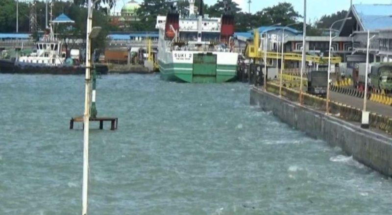 Gelombang 4 Meter Mengintai Perairan Indonesia, Nelayan dan Kapal Diimbau Tunda Berlayar