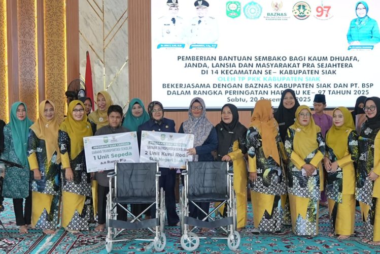 Hari Ibu ke-97, TP PKK Siak Gandeng Baznas dan PT BSP Salurkan Sembako