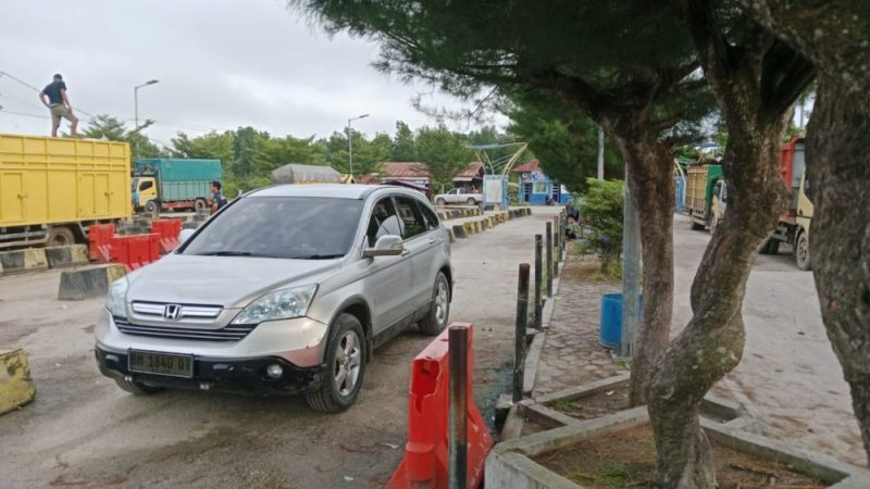 Arus Nataru Menurun, Penyeberangan Dumai–Rupat Didominasi Kendaraan Barang