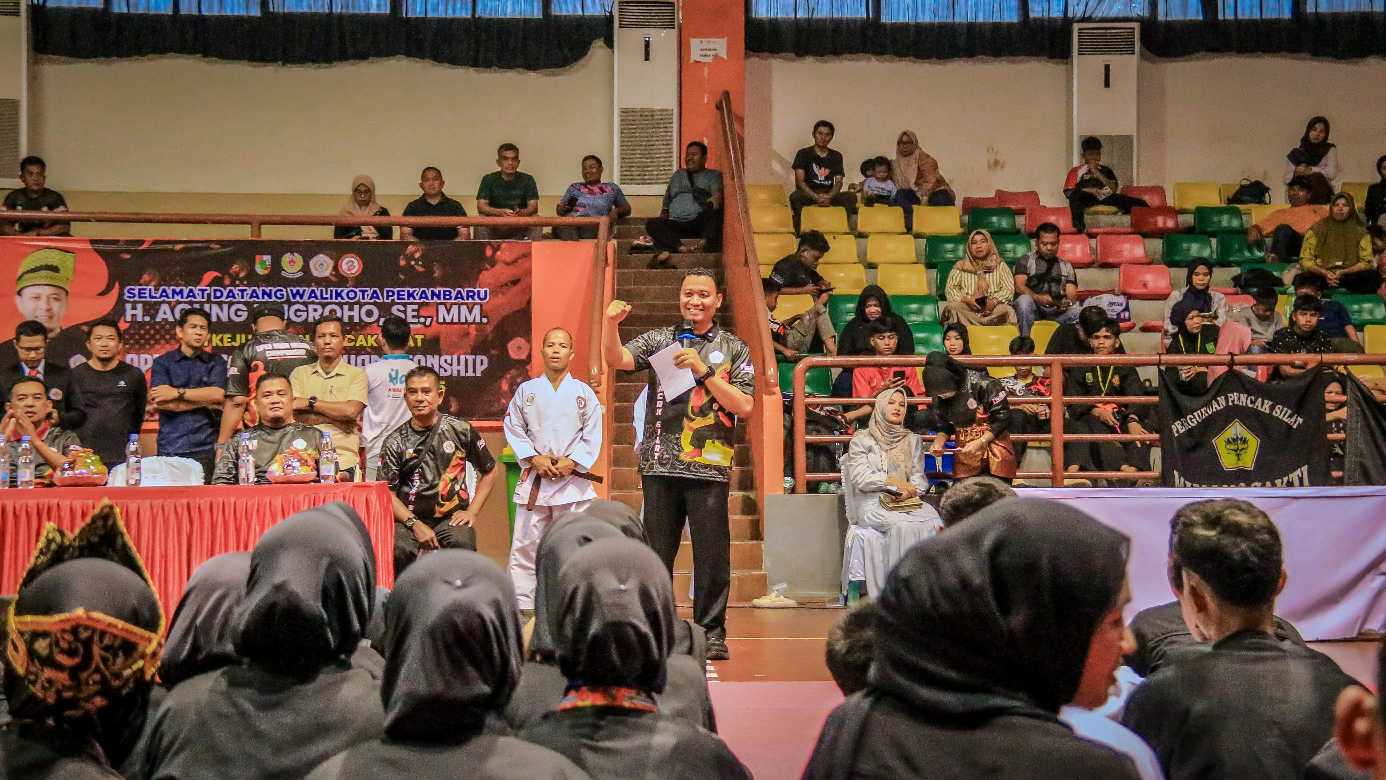 Piala Wali Kota Pekanbaru Diperebutkan di Kejuaraan Pencak Silat Open Naga Merah