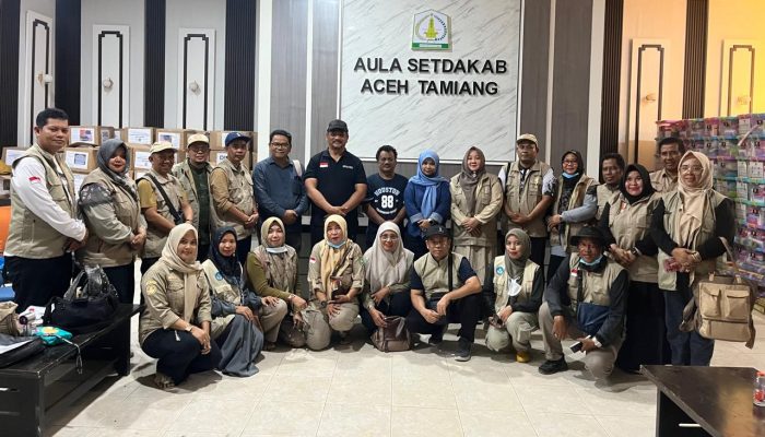 Ketika Air Mata Menjadi Bahasa Syukur: Solidaritas PGRI Bengkalis untuk Aceh Tamiang