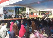 Cuaca Kurang Bersahabat, Warga Desa Cibuluh Antusias Sambut Bupati Bersama Rombongan