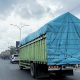 Di Tengah Pembatasan Nataru, Truk Dikawal Polisi Militer Terpantau di Jalan HR Soebrantas