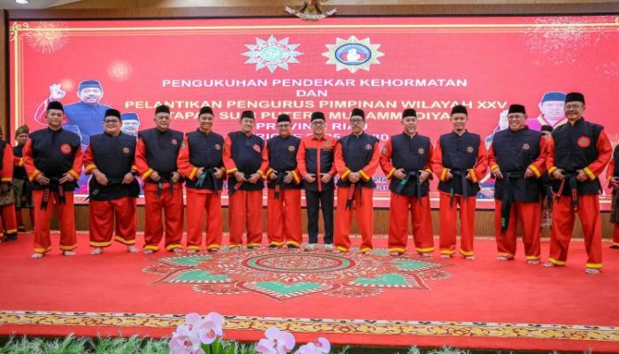 Wako dan Wawako Pekanbaru Resmi Jadi Pendekar Kehormatan Tapak Suci