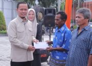 Pemko Pekanbaru Salurkan Bantuan Tunai Rp900 Ribu ke 424 KK Miskin Ekstrem