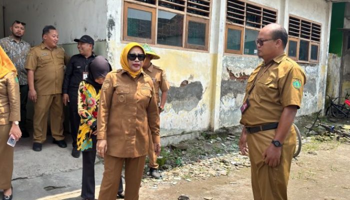 Wabub Sidoarjo Tinjau Langsung Kondisi SDN Jatikalang, Cegah Resiko Bangunan Roboh