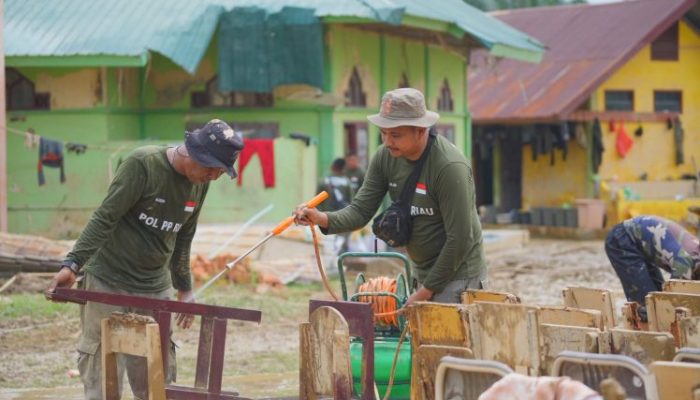 Satpol PP Riau Pulihkan Sekolah Terdampak Banjir di Aceh, Kerja Kemanusiaan Rampung Empat Hari