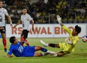 Persekat Gagal Penalti, PSPS Amankan Kemenangan di Stadion Rumbai