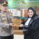 Ida Yulita Susanti Resmi Jalani Profesi Advokat, Terima Bibit Pohon dari Kapolda Riau