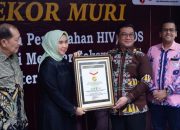 Penyerahan Piagam MURI di Hotel Tjokro, PERDOSKI Diapresiasi Atas Edukasi HIV dan IMS